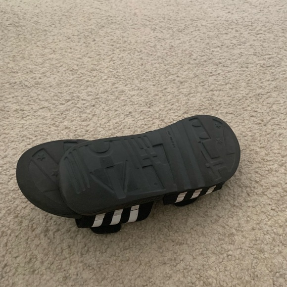 Adidas Black and White Slides - Picture 3 of 3